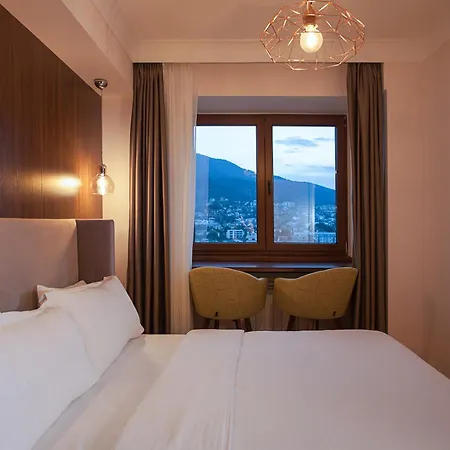 Gm Skyview Luxury Flatiron *