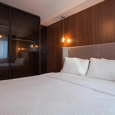 Gm Skyview Luxury Flatiron *